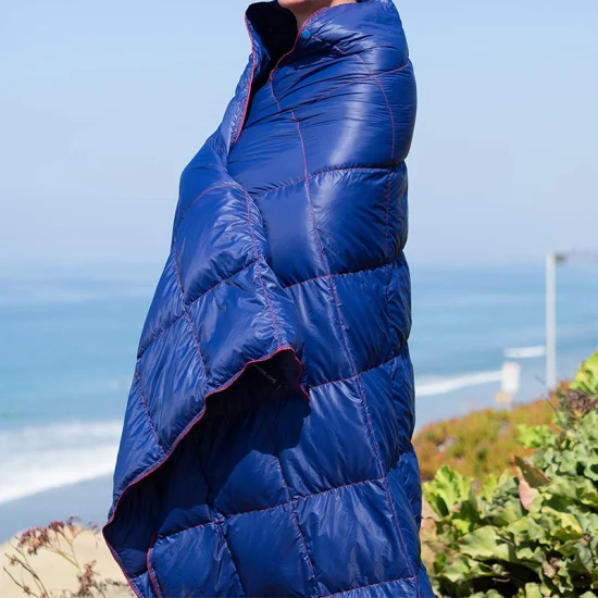 Функциональное водонепроницаемое нейлоновое изоляционное одеяло из рипстопа для кемпинга, теплый наполнитель для использования на открытом воздухе, пуховое пуховое одеяло для путешествий