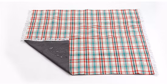 Песчаное очень большое водонепроницаемое пляжное одеяло, быстросохнущее одеяло для пикника на открытом воздухе с 4 прищепками и 4 угловыми карманами для путешествий Wbb19749